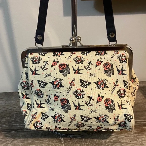 Cream Floral Print Shoulder Bag - Picture 4 of 8